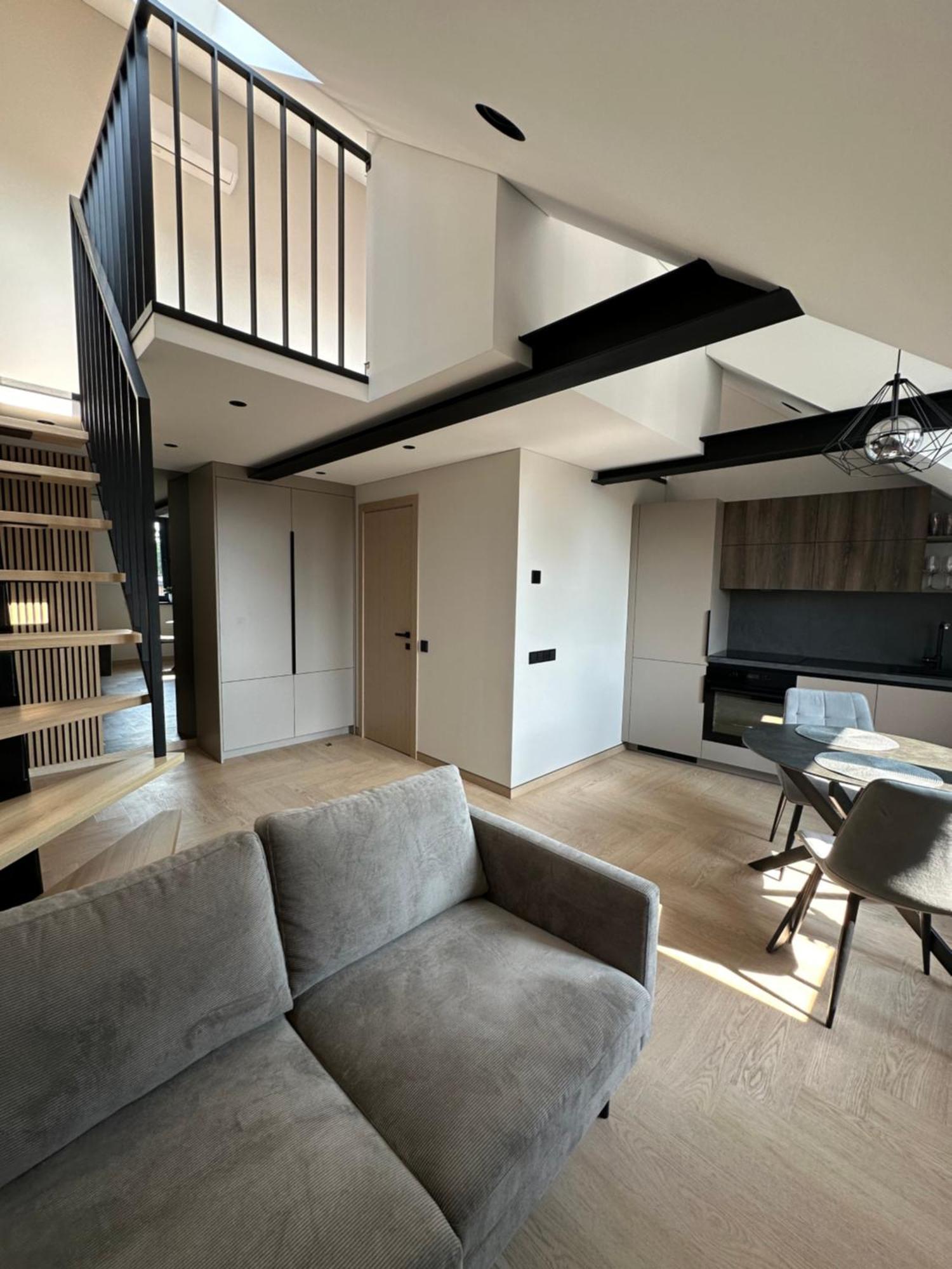 11 - Old Town Apartment
